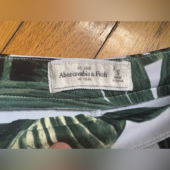 Abercrombie and fitch skort - Picture 1 of 6